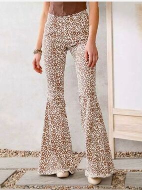 Saints & Hearts Leopard Print Bell Bottom Jeans Flared Raw Edge Pants Small S